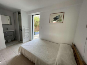 Studio au coeur de La Rochelle, proche Vieux Port, jardin, wifi, 2 pers, ménage inclus - FR-1-246-662
